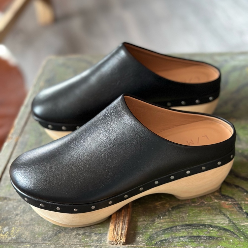 Lauren Manoogian contour clog black. Brand new in box